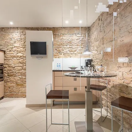 Apartamento Le Merciere / Presqu'ile Hyper Centre